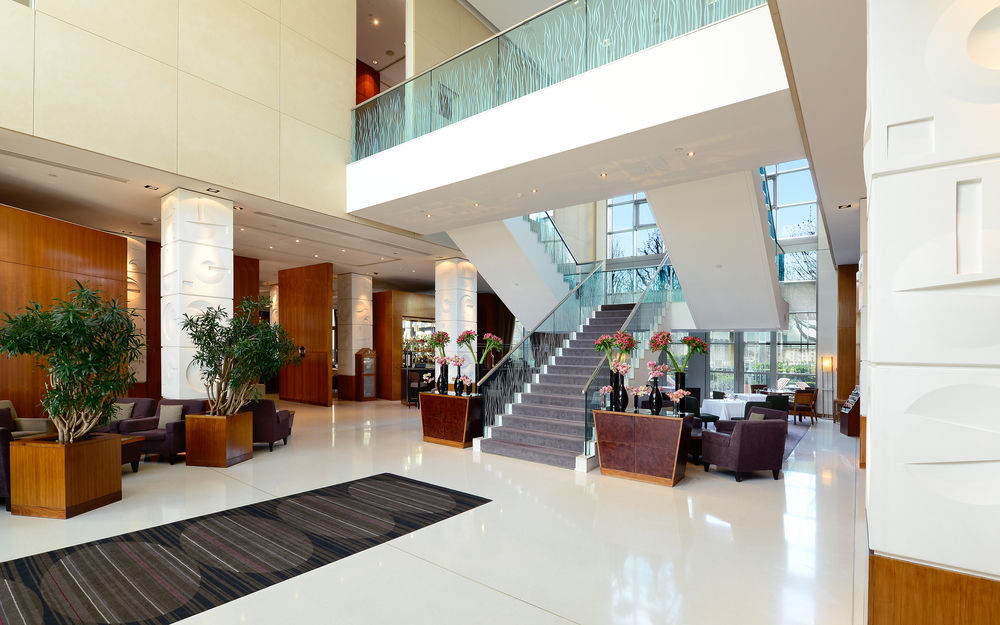 Canary Riverside Plaza Hotel London Bagian luar foto Lobby